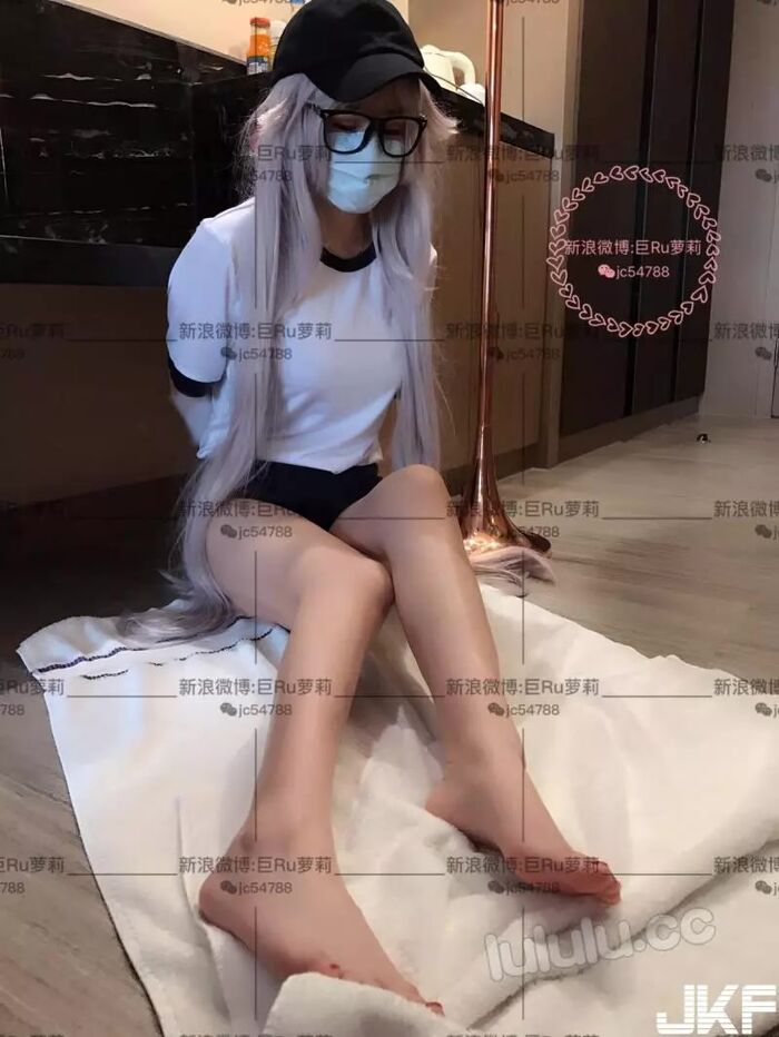 [微博網紅]巨Ru蘿莉大尺度套圖[117P] 25th image