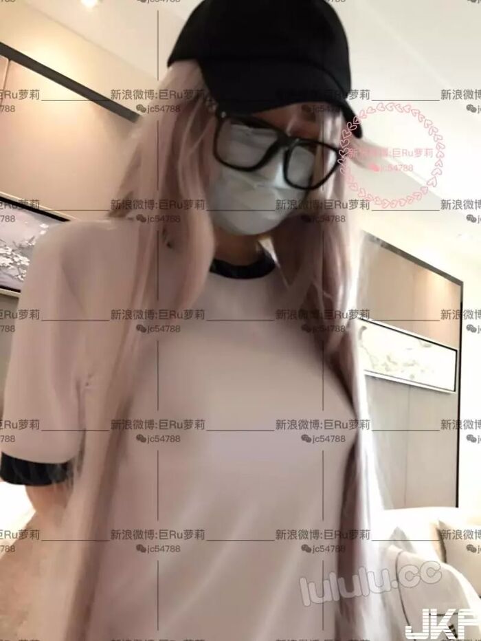 [微博網紅]巨Ru蘿莉大尺度套圖[117P] 34th image