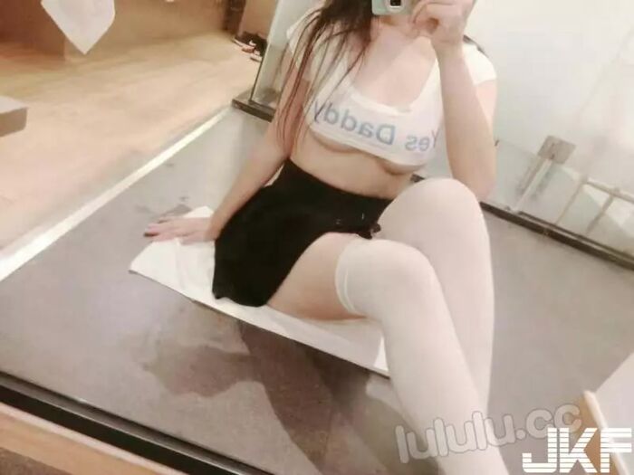 [微博網紅]巨Ru蘿莉大尺度套圖[117P] 52th image