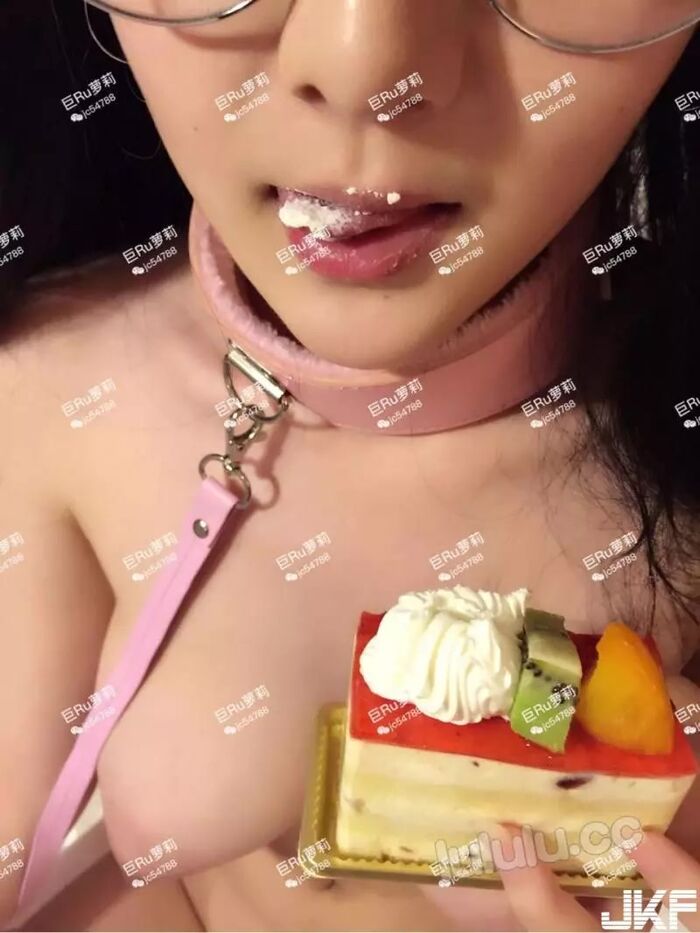 [微博網紅]巨Ru蘿莉大尺度套圖[117P] 72th image