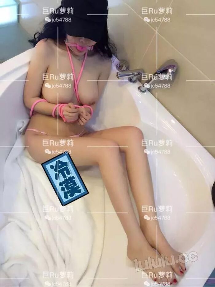 [微博網紅]巨Ru蘿莉大尺度套圖[117P] 78th image