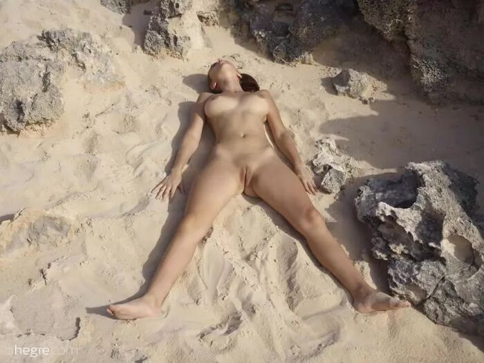 Newspaper Special! A beautiful abalone fish 擱淺 Alisa I. - Ibiza Beach - x46 - Jan 10, 2018 (47P) 13th image