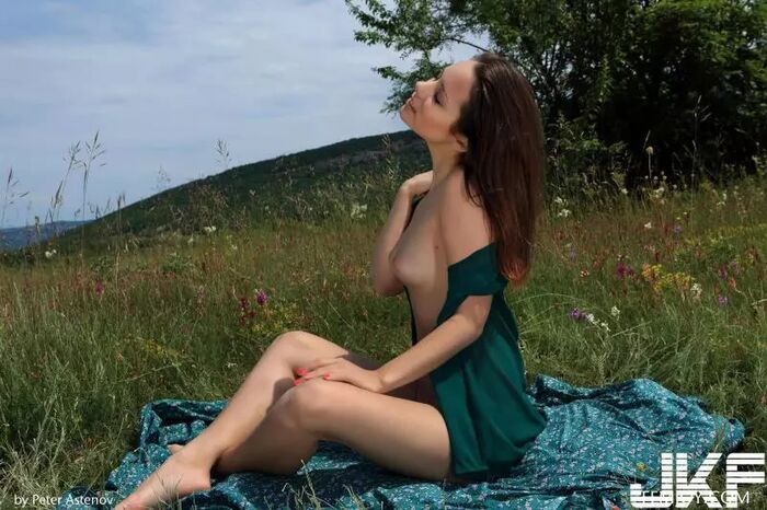 6586Arina F. - Happy (101P) 39th image
