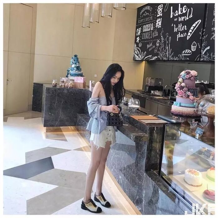 Ki quality woman Tomoki family middle punching ultra short heat is regarded as 1st 雙纖皙 long thigh catch (23P) 3th image