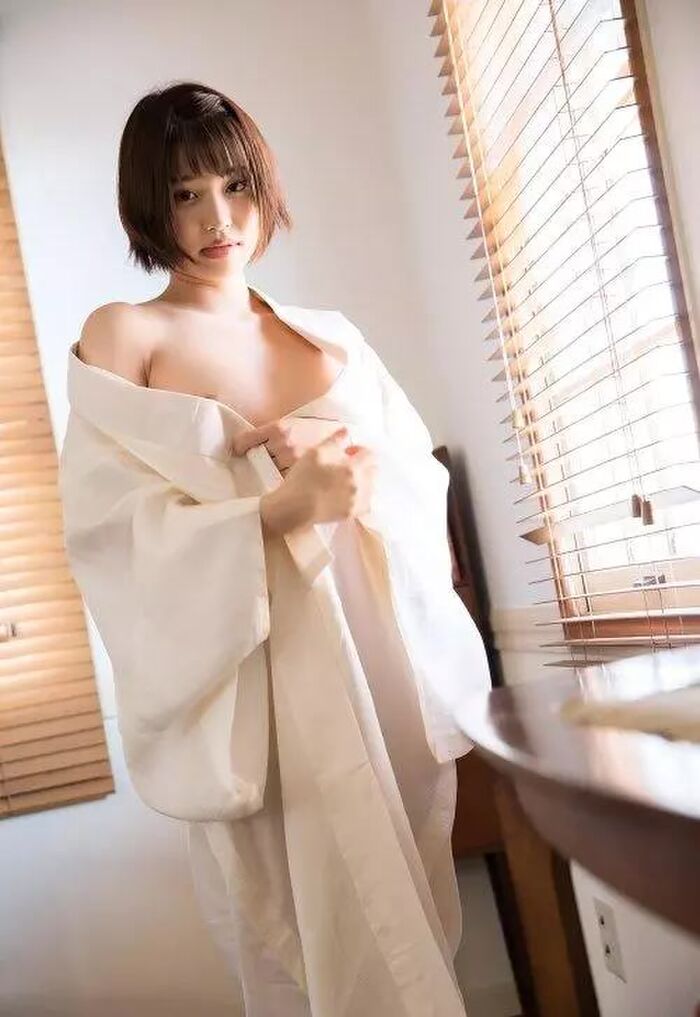Mahiro Yuii, Squirting Sex Of A Beautiful Girl With A Smile and Short Hair (13P) 2th image