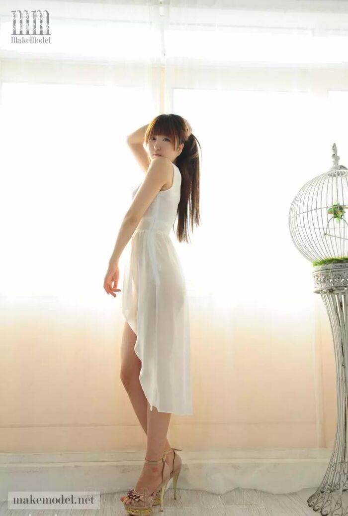 makemodel-GAHEE.시선 집중 12th image