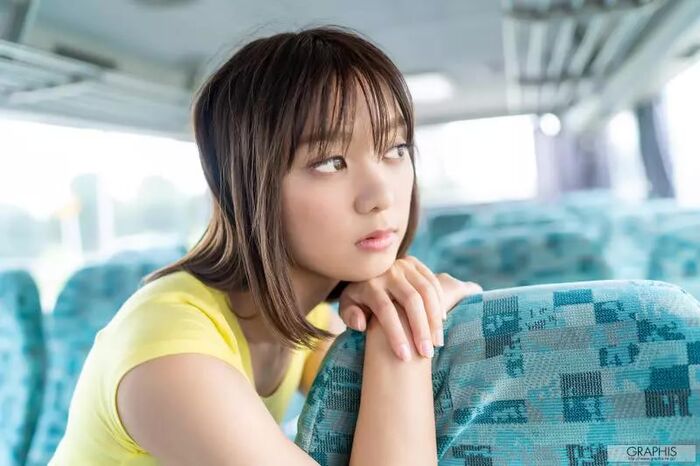 First Gravue Momami Suzu (120P) 11th image