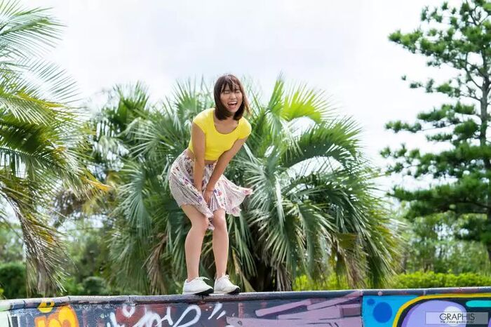 First Gravue Momami Suzu (120P) 3th image
