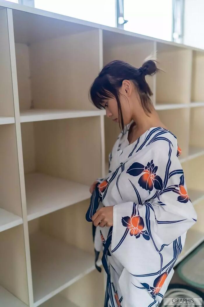 First Gravue Momami Suzu (120P) 39th image