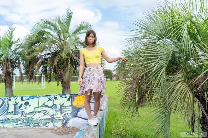 First Gravue Momami Suzu (120P) 5th image