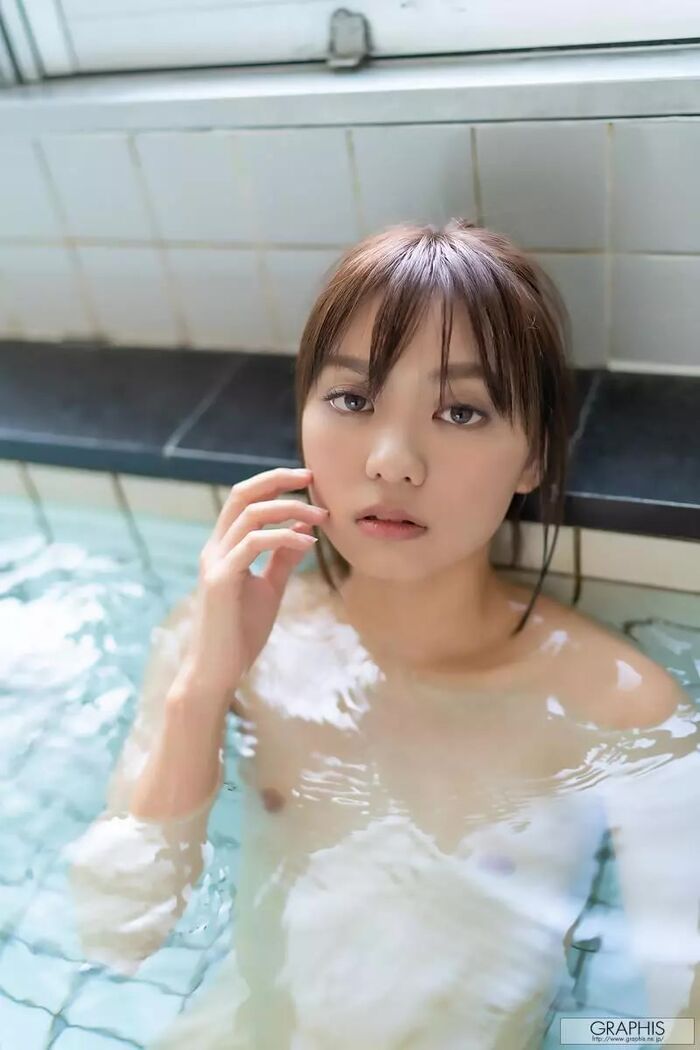 First Gravue Momami Suzu (120P) 56th image