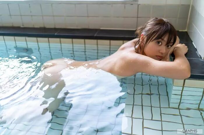 First Gravue Momami Suzu (120P) 57th image