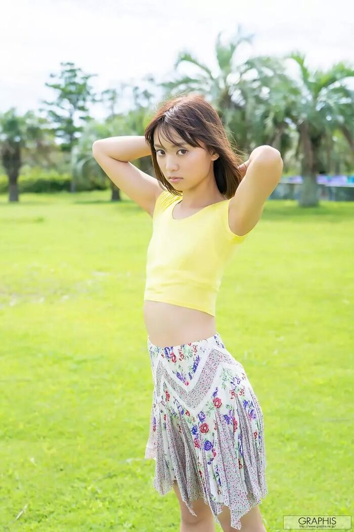 First Gravue Momami Suzu (120P) 7th image