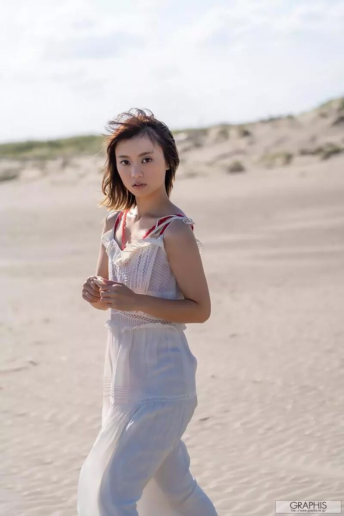 First Gravue Momami Suzu (120P) 86th image