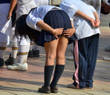 72 JK erotic images holding down skirts I tried to collect high school girls who are trying not to panchira such as stairs, escalators, and forward bending