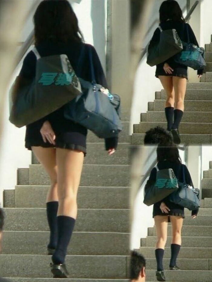 72 JK erotic images holding down skirts I tried to collect high school girls who are trying not to panchira such as stairs, escalators, and forward bending 64th image