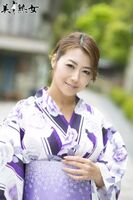 Maki Hojo Mature Woman 姊姊脫脫Arrogant Torso Reijin Frozen Mijo (80P)