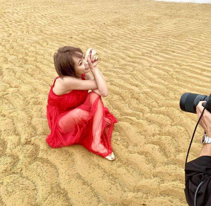 Voice actor Saito Shuka, the troubled bikini figure image is a hot topic! Fans rejoice to release off-shots of swimsuits from the 2nd photo collection 'Zhu Summer Vacation'! 24th image
