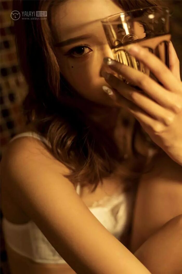鐘晴 若有所思的內衣少女 [50P] 11th image