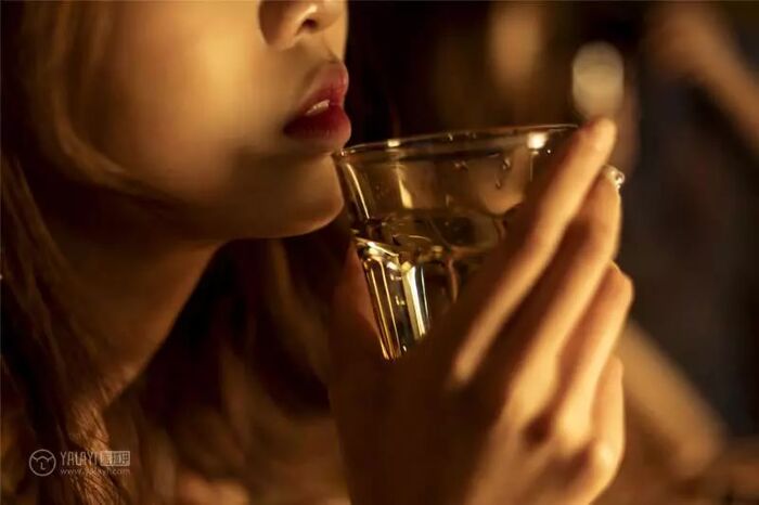 鐘晴 若有所思的內衣少女 [50P] 13th image