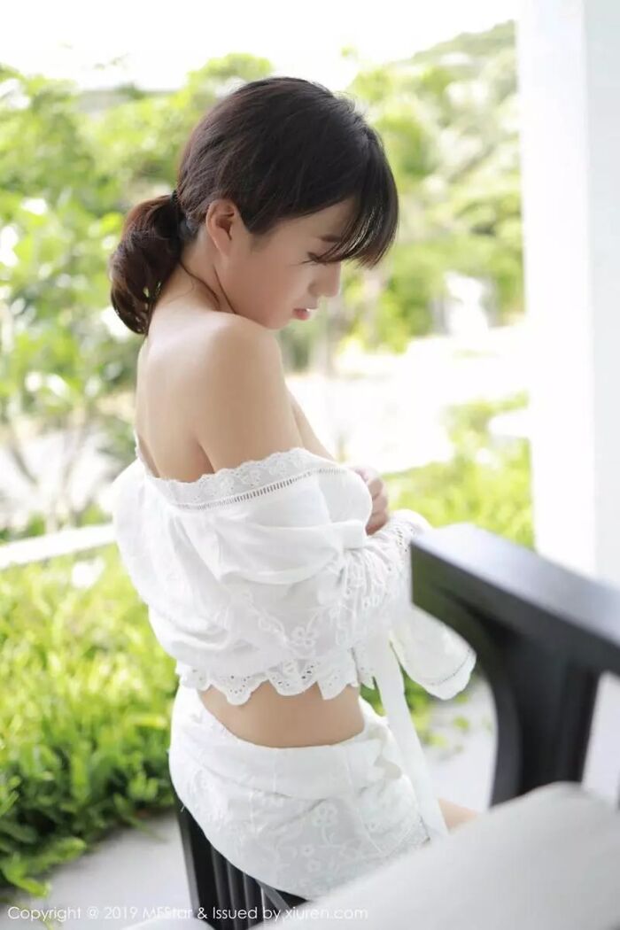Yuka Kurai Koshi South Trip Beat Outside White Vacuum Sleepy Seduction (40P) 22th image