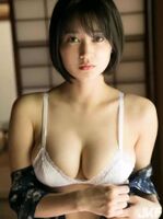 Statue of Gravure, written by Arisa Dei Xi's Water 6