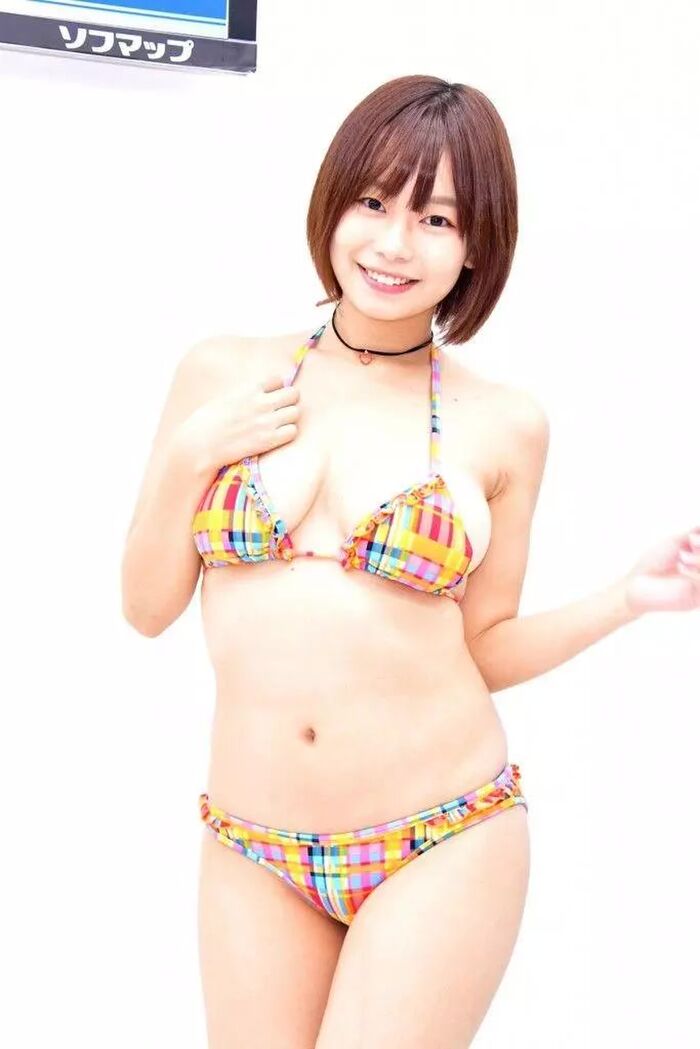 Tsukasa Waji, 28 statue of gravure, written by Water 11th image