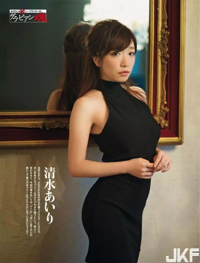 Airi Shimizu, 15 statues of gravure, written by Mizu 7th image