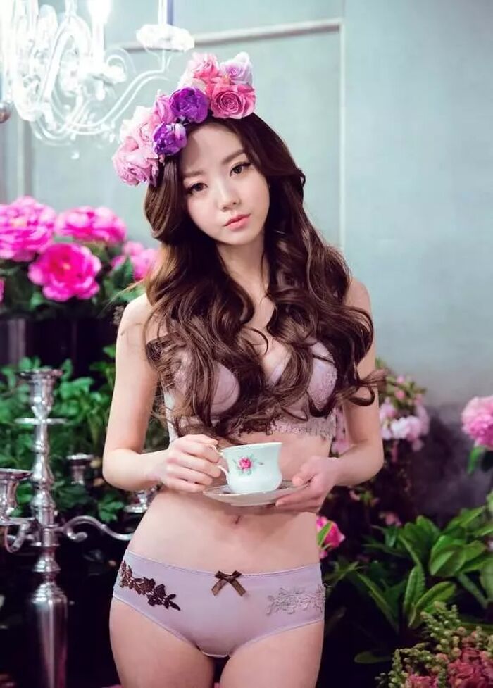 Erotic statue of a model of Korean only beautiful woman (31P) 25th image