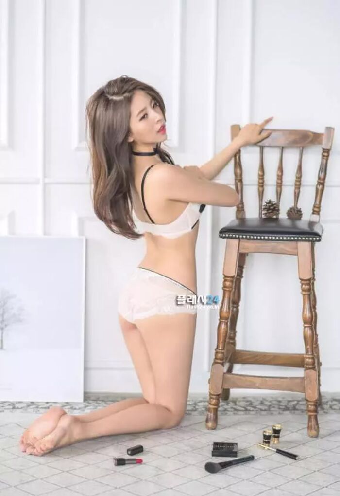 Erotic statue of a model of Korean only beautiful woman (31P) 29th image