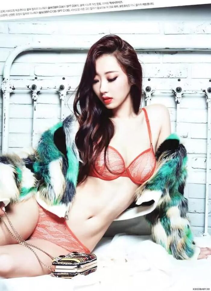 Erotic statue of a model of Korean only beautiful woman (31P) 7th image