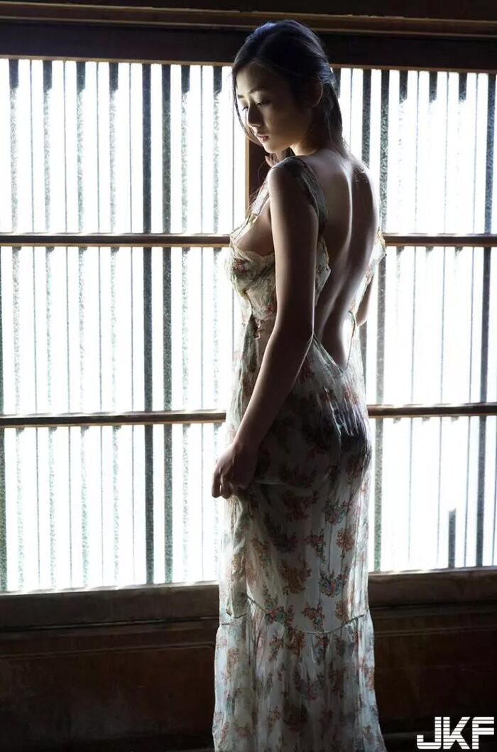 Moemi Katayama, Gravure Statue 24 13th image