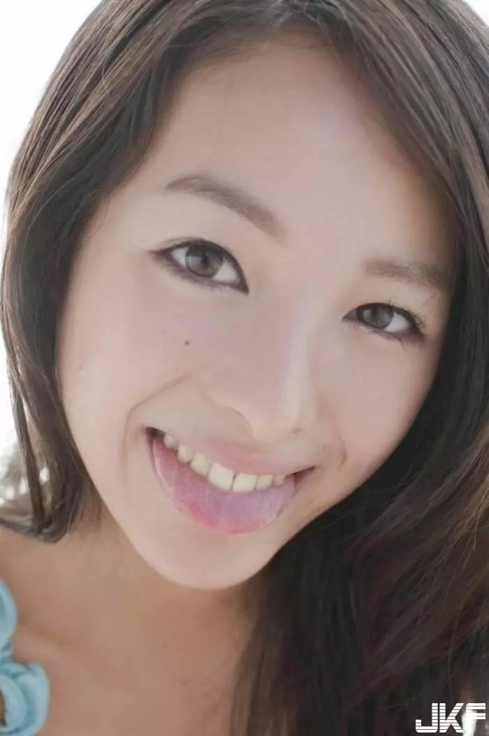(60P) 清野菜名｜美少女時代のビキニやへそ出しの水著グラビア (60P) 35th image