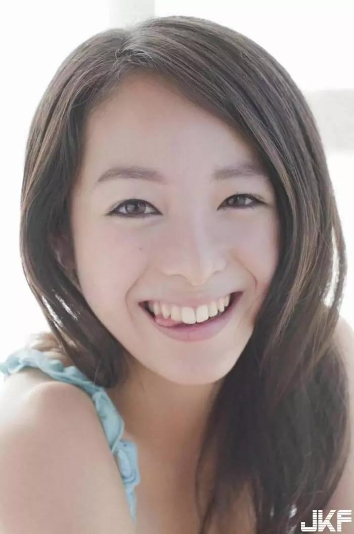 (60P) 清野菜名｜美少女時代のビキニやへそ出しの水著グラビア (60P) 38th image
