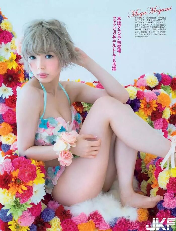 Mogami is a gravure statue by Water 3 3th image