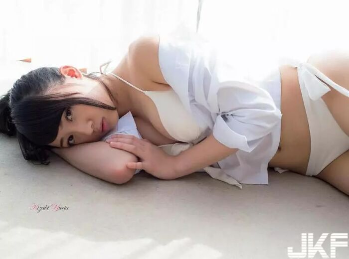 Yuriaki Kizaki, Water,Gravure Statue (11P) 5th image