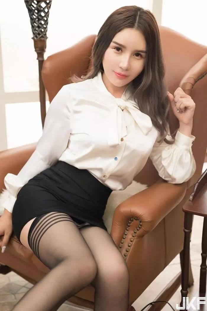 黑絲禦姐姐禦姐酥 chest beauty buttocks (39P) 22th image