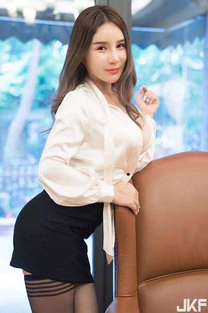 黑絲禦姐姐禦姐酥 chest beauty buttocks (39P) 33th image