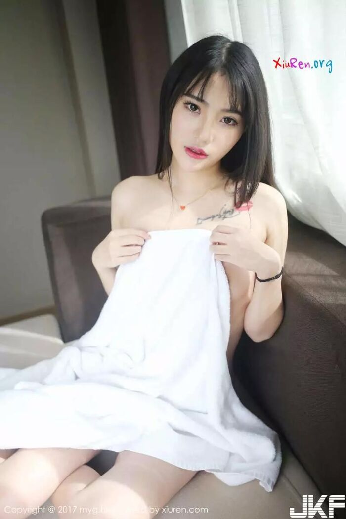 豪放雪白肉臀賽車女郎楊潔linda性感至極半裸露臀唯美私拍照 (42P) 33th image