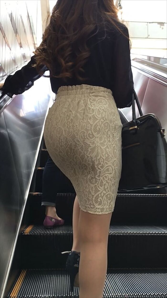 Erotic images of lace pattern skirts 8th image