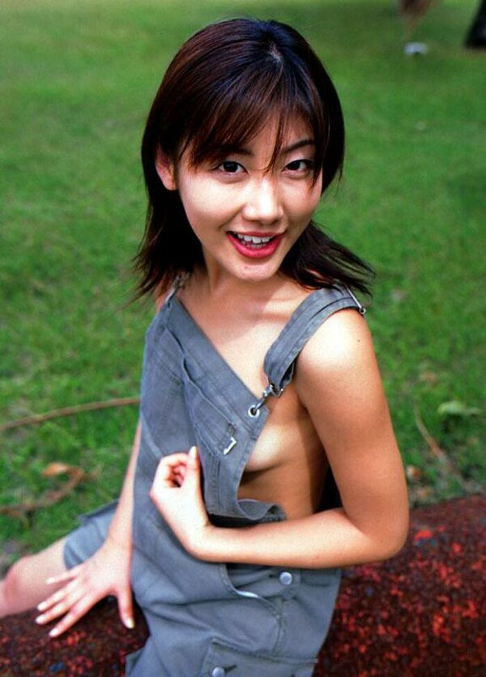 安めぐみエロ画像151枚！手ブラヌードやグラドル時代の全盛期水着おっぱいグラビア集めてみた 71th image