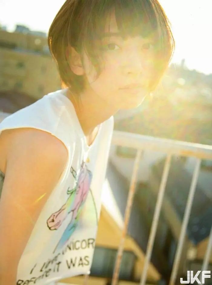 Nanami Hashimoto: A Fierce Figure of 'Gentle Thorns' (117P) (117P) 85th image