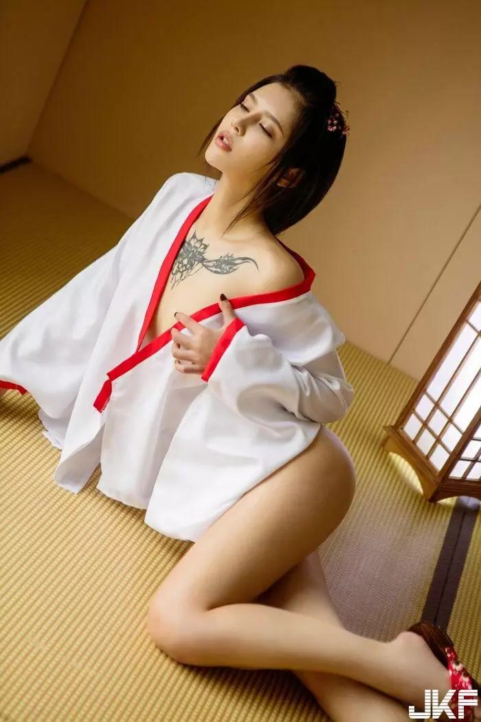 Buttocks Beauty 1St Line (29P) 8th image