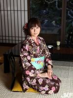 Yuma Asami Yukemuri Plump Nude Statue (70P)