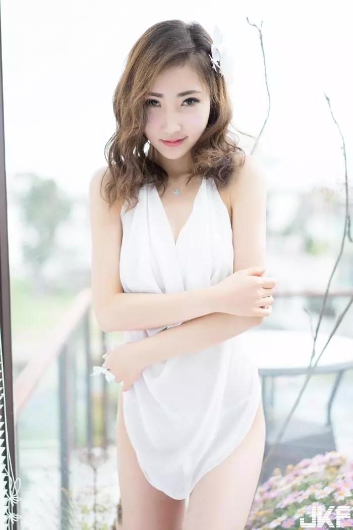 凝眉巧笑電眼勾人Yumi尤美緊身內衣性感豪乳呼之欲出 (44P) 24th image