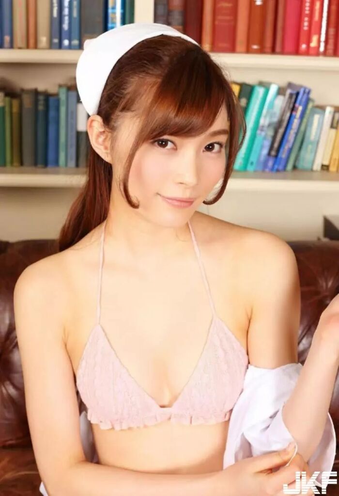 Gravure (100P) by Mizukiro, cosplayed by Maho Hashimoto 30th image