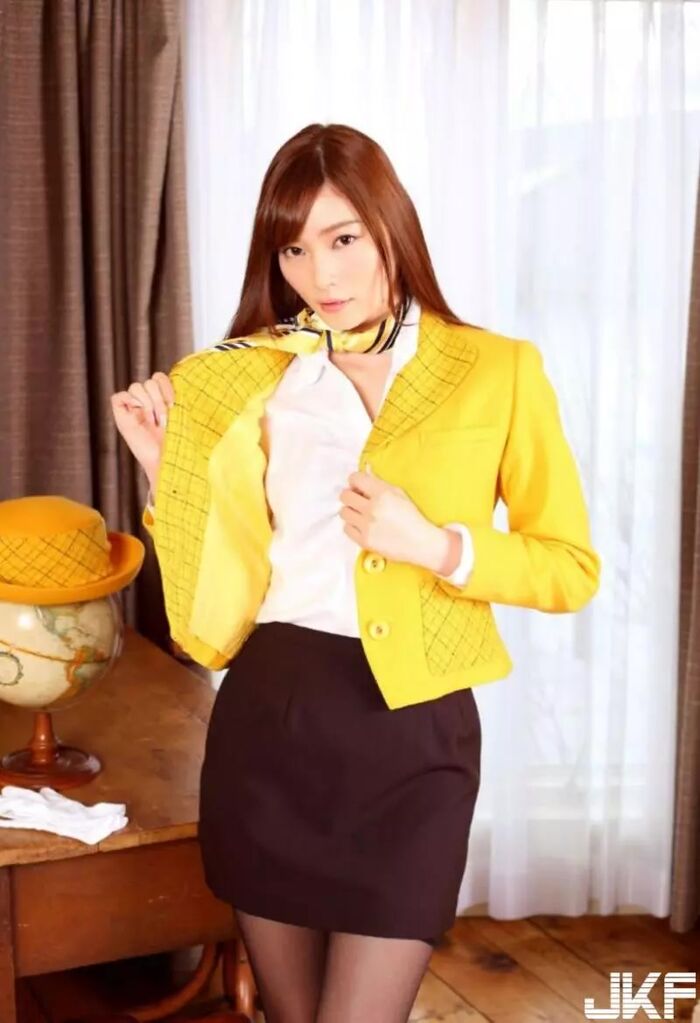 Gravure (100P) by Mizukiro, cosplayed by Maho Hashimoto 4th image