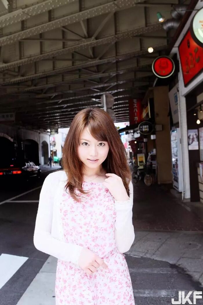 Yoshizawa Akiho, Ami (100P) 3th image
