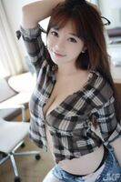 90 After 嫩嫩伱兒 Faye Doi Fei Gyoe Big Breast Seduction Piece (38P)